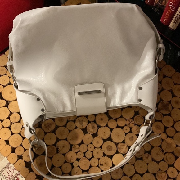 White matt & nay - Picture 4 of 5